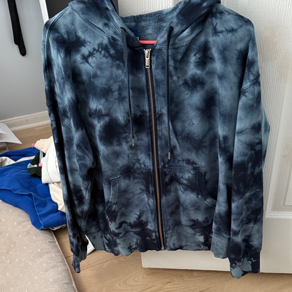 Old Navy blue zip up